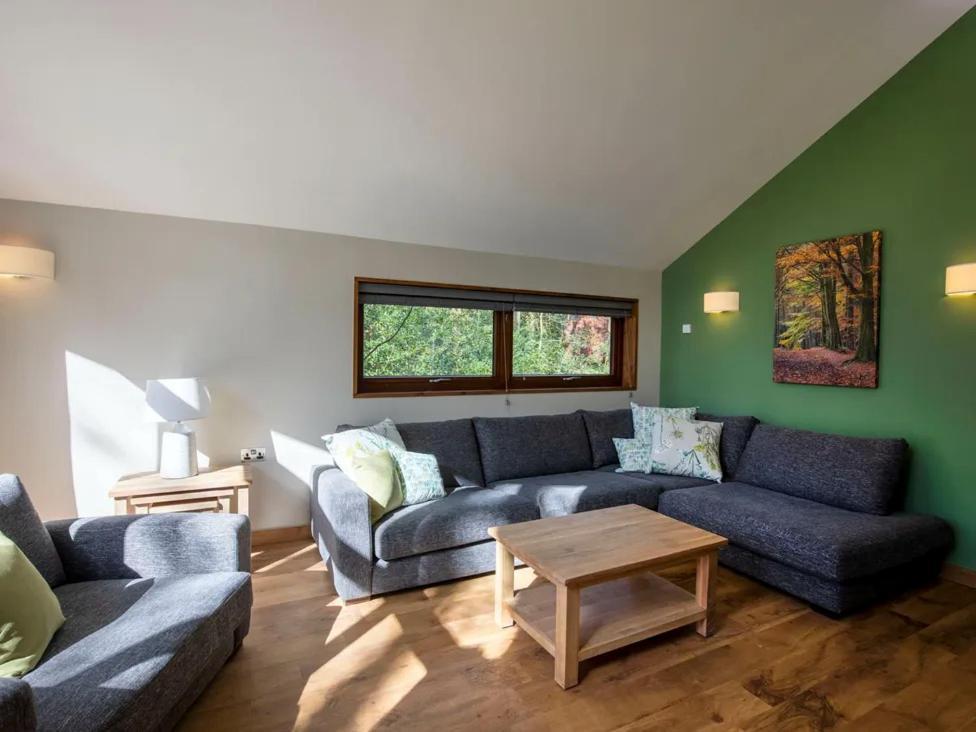 Blackwood Forest Cabins - Forest Holidays Popham Экстерьер фото