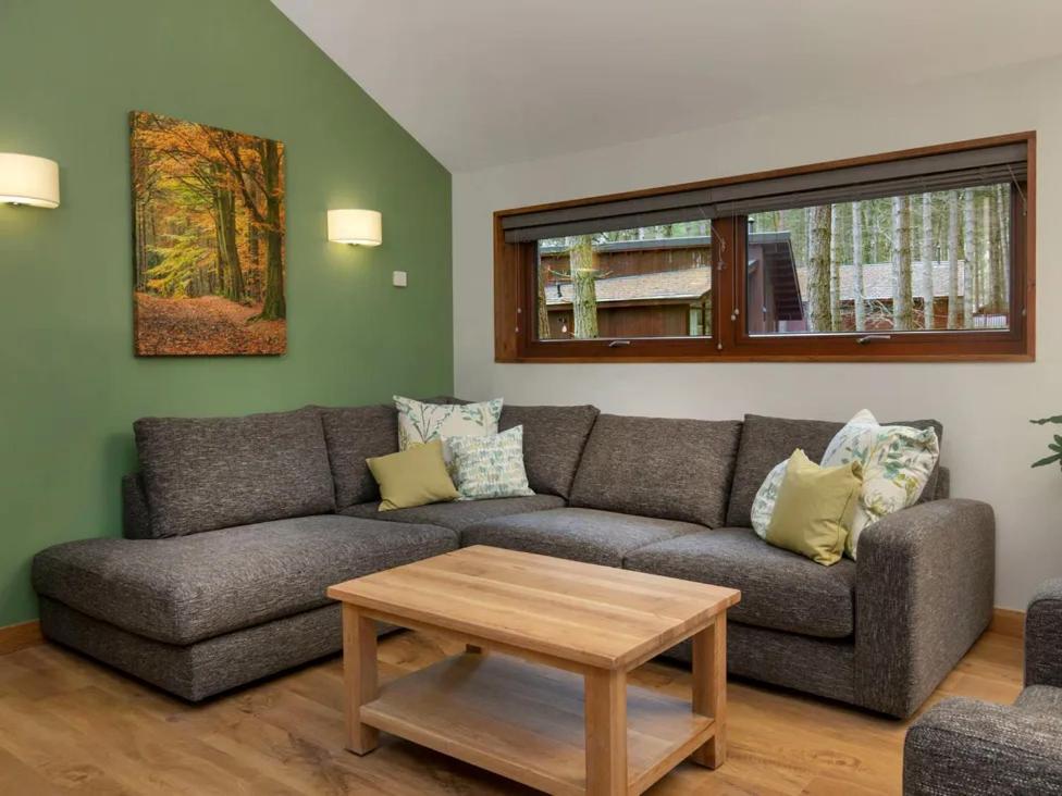 Blackwood Forest Cabins - Forest Holidays Popham Экстерьер фото